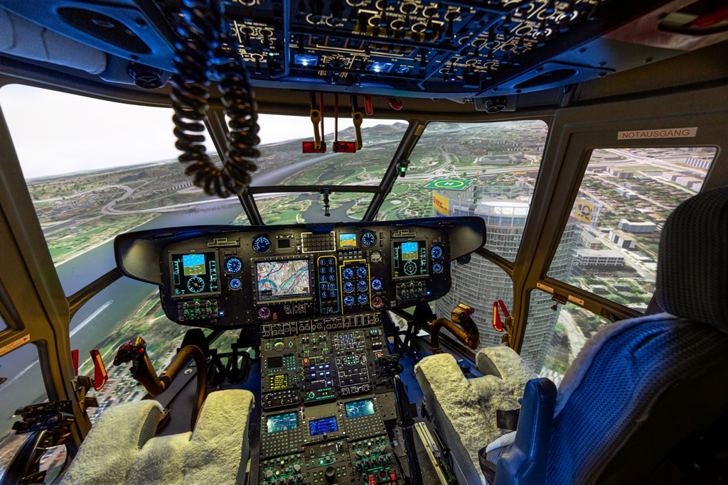 Full Motion 4K Helicopter Simulator